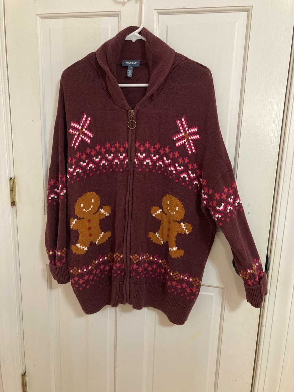 ModCloth Maroon Zip-Front Cardigan with Gingerbread Motif